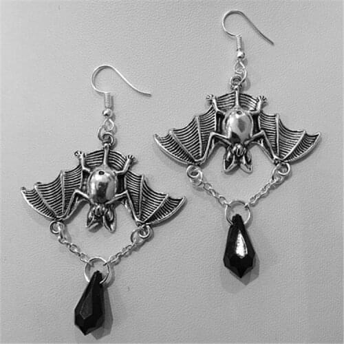 2021 New Fashion Gothic Bat Dangle Earrings for Women Girls Simple Trendy Halloween Jewelry Accessory Pendant Drop Earring Gifts