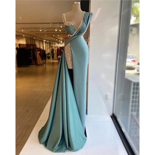 Sparkly Beaded Mermaid Prom Dresses V Neck Crystal Dubai Glitter Robe De Soiree Arabic Evening Dress 2021 Women Party Gowns