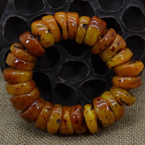 The Baltic old wax hand chain buddhist beads with the shape ambers bracelet free delivery