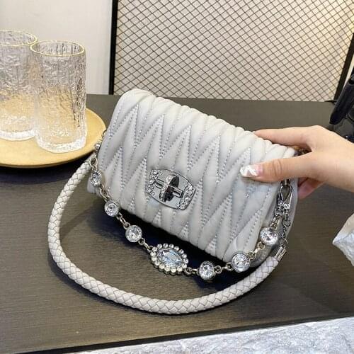 Weave Shoulder Straps Pleated Underarm Bag 2021 New PU Leather Womens Designer Handbag Diamond Chain Shoulder Messenger Bag
