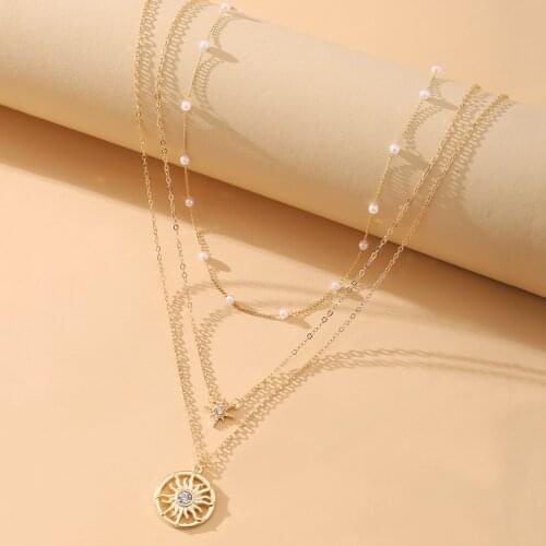 European American Fashion New Sun Pendant Clavicle Chain, Creative Simple Retro Artificial Pearl Multilayer Necklace Wholesale