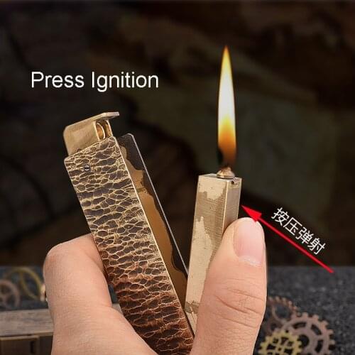 Hand Made Pure Copper Antique Kerosene Machine One-Key Ejection Small Torch Insurance Oil Lighter Brass Engrave Collection