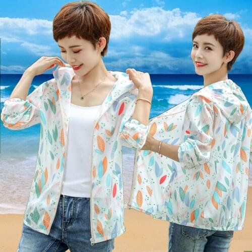 Women New 2021 Summer Sun Protection Coat Female Printed Fashion Anti UV Transparent Light Coats Ladies Hooded Jacket Tops R212