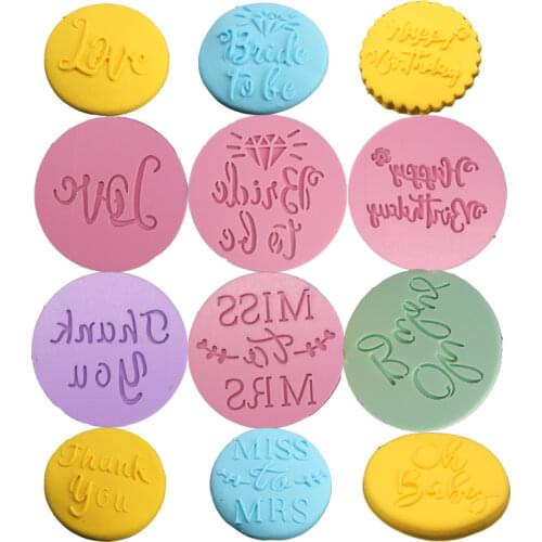 Food Grade Plastic Cookie Mold Happy Birthday Thank You Letter Embossed Cutter Stamp Mold Love Cupcake Fondant Decoration Mold