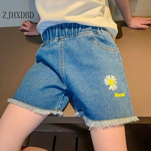 Childrens Denim Shorts Summer New Big Girl Wild Pants Girls Wear Raw Edge Hot Pants Strawberry Pattern Denim Blue Shorts Jeans