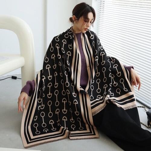 2021 Luxury Design Women Cashmere Scarf Winter Pashmina Warm Shawls Wraps Female Print Thick Blanket Neck Scarves Bufanda