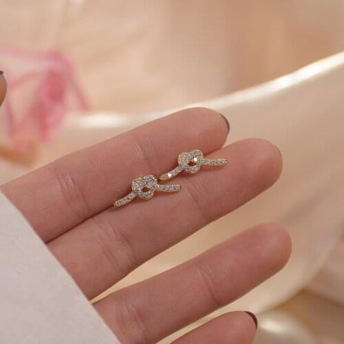 Delicate Romantic Staggered Heart Earring for Women Sweet Cute Micro Inlaid Zircon Stud Earrings for Bridal Wedding Accessories