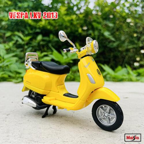Maisto 1:18 12 styles Piaggio scooter LXV 2013 alloy model Vespa Vespa motorcycle model Roman holiday Collecting gifts
