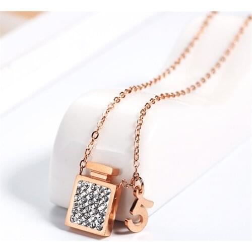 Stainless Steel 5 Letter Necklace for Women AAA Zircon Perfume Bottle Pendants Necklaces Korean Catwalk Brand Jewelry Z157