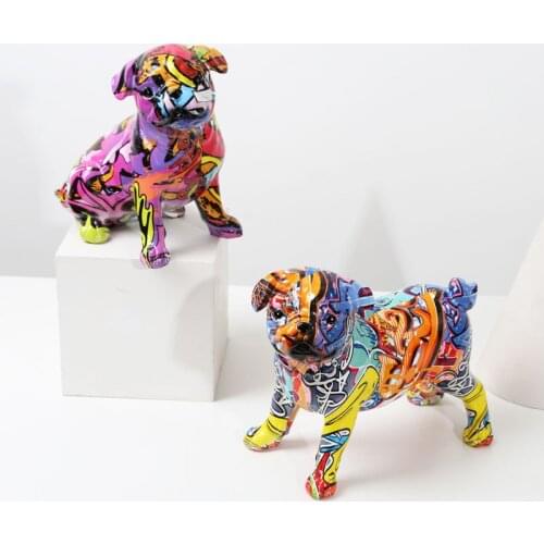 Graffiti Simple Creative Pug Painted Living Dog Color Decorations Home Entrance Wine Cabinet Office Decorations Resin Crafts