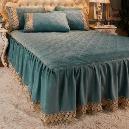 Thickening Rhinestone Velvet Quilted Bed Skirt Warm Bedspread