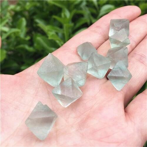 10pcs/lot Natural Green Fluorite Crystal Rock Stones Octahedron Rare Gemstone Original Specimen Quartz Crystal Decoration