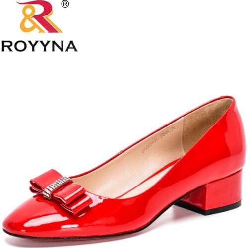 ROYYNA 2021 New Designers Geniune Leather Fashion Pumps Ladies Heels Round Toe Pumps Women Shallow Slip On Office Work Shoes