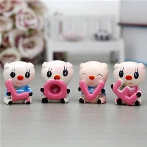 4PCS/set Cute LOVE Piggy Car Decoration Creative Cake Baking Resin Decorations Doll Auto Dashboard Pendant Automotive Interior