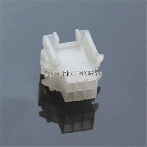 Mini-Fit BMI Plug Housing 4.20mm Pitch Dual Row with Panel Mount Ears 6 Circuits 15060065 42475 Series Mini-Fit BMI Connectors