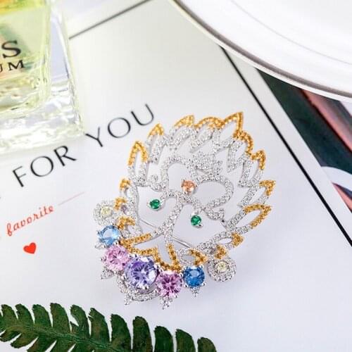 YP320 925 Sterling Silver Cubic Zircon Colorful Face Brooch Lady Wukong HE Design Brooch Elegant Women Wedding Jewelry