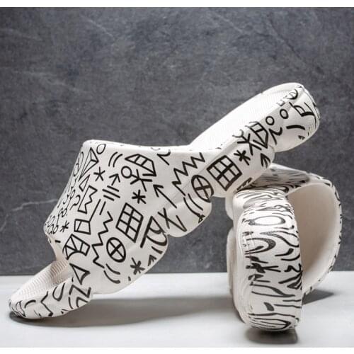 New Fashion Men Sandals Summer Outdoor Plus Size Slides Unisex Shower Slippers Aqua Shoes Brand Flip-Flop Leather Slippers Women