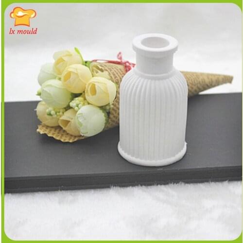 3D Stereo Vase Silicone Mold Fragrance Gypsum Soap Mold Solid Aroma Bottle Mold