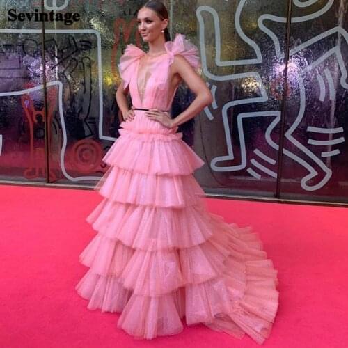 Sevintage V-Neck Tiered Tulle Evening Gowns Long Backless Celebrity Dresses Princess Formal Red Carpet Dress Custom Made 2021