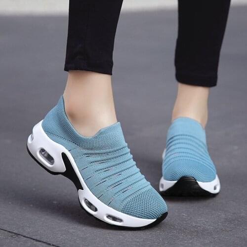Women Sneakers Fashion Breathable Mesh Casual Shoes Platform Sneakers Men Platform Slip-On Sneakers Walking Running Shoes