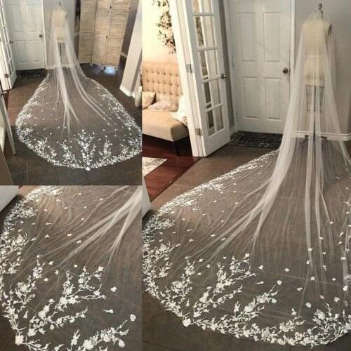 Luxury 2021 Champagne Gold 3 Meters Long Wedding Veil Sequin Bridal Veils One Layer Cut Edge Sparkling Veil With Comb
