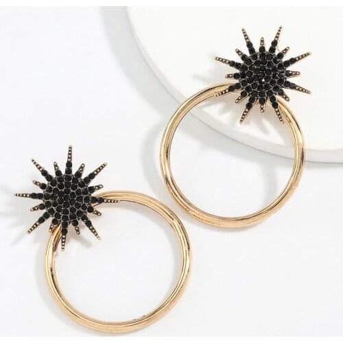 Punk Girl Earrings 2021 Korean Fashion New Earrings All-match Super Flash Crystal Pearl Star Earrings Womens Sale Pearl