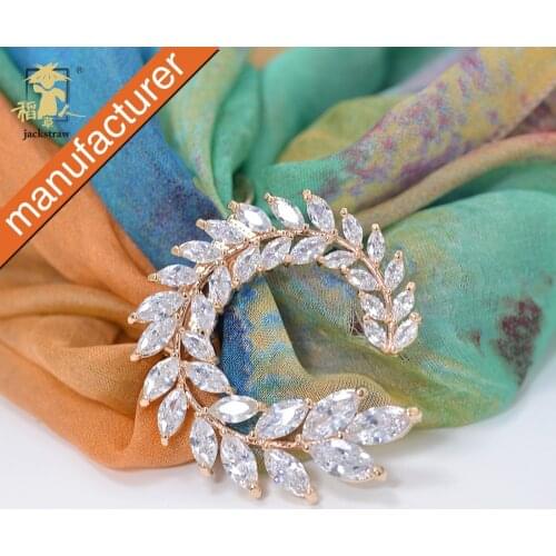 Jackstraw Gold Color Luxury Zircon Wreath Style Silk Scarf Buckle Brooch for Women Fashion Jewelry Accessories for Girl