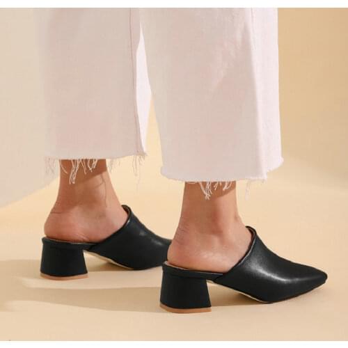 Sianie Tianie 2021 PU Chunky Middle Heels White Black Shoes Zapatos De Mujer Plus Size 33-50 Outdoor Slides Women Mules Sandals