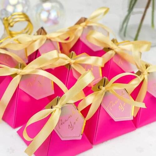 100pcs Creative Triangular Pyramid plain rose red Candy Box Wedding Favors Party Supplies thanks Gift Chocolate Box for guest