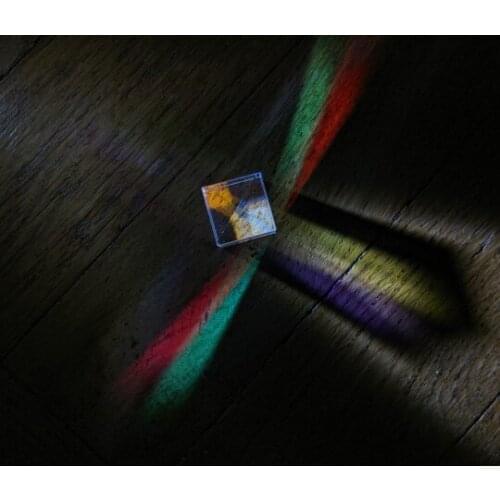 28*28*28mm Color-collecting Prism 6-sided Light Cube with Color Prism Square Prism Optical Glass Lens Experiment Instrument