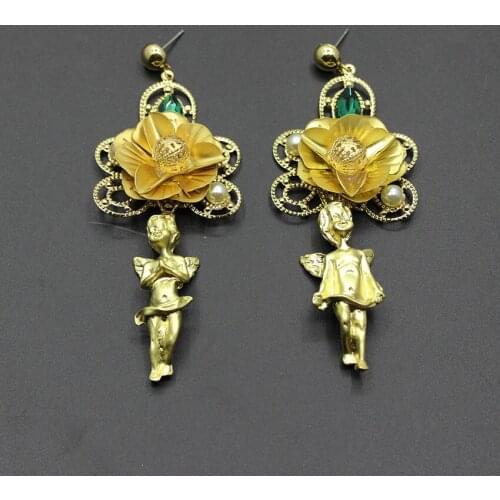 2017 new baroque fashion show long earrings angel human-shaped iron flower earrings 573