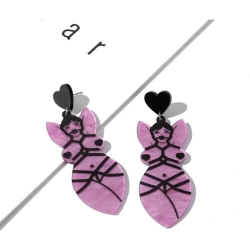 New Exaggerated Sexy Women Tassel Acrylic Earrings Cool Punk Party Pink Shiny Dangle Earrings Unique Peach Heart Ear Jewelry