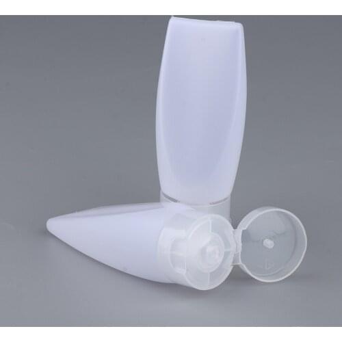 Pack of 5Pcs Empty Flip Cap Bottle Travel Squeeze Conditioner Leakproof Cosmetic Vials for Women Girls