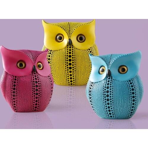 Countryside Cute Simulation Yayoi Kusama Wave Point Owl Resin Animal Statue Creative Living Room TV Cabinet
