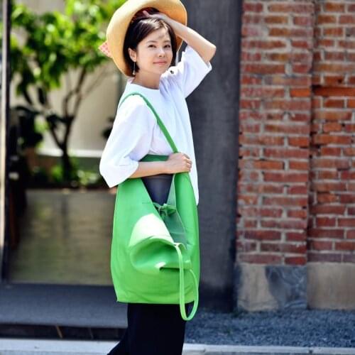 Vendange Large Women's Bags