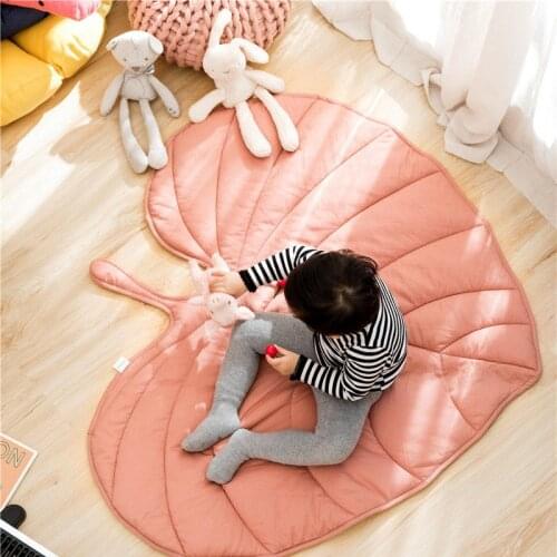 Cotton Maple Leaf Rug Floor Mat Rugs Nursery Baby Kids Room Sleep Mat Blanket Creative Area Rug Bedroom Floor Pad Multi-purpose