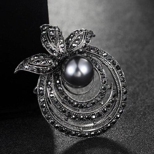 Zlxgirl Vintage Pearl Brooch For Women Party Gifts Fashion Women Bridal Brooches Bouquet Rhinestone Hijab Scarf Pin Up Buckle