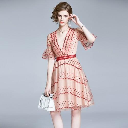 2021 New Summer Fashion Designer Runway Dress Womens V neck Mesh Flowers Embroidery Elegant Flare Sleeve Sweet Dresses