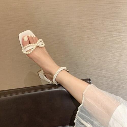 Korean Fashion Pearl Sandals Womens 2020 Summer New Net Red Beaded Bow Semi-High Heeled Chunky Heel High Heels