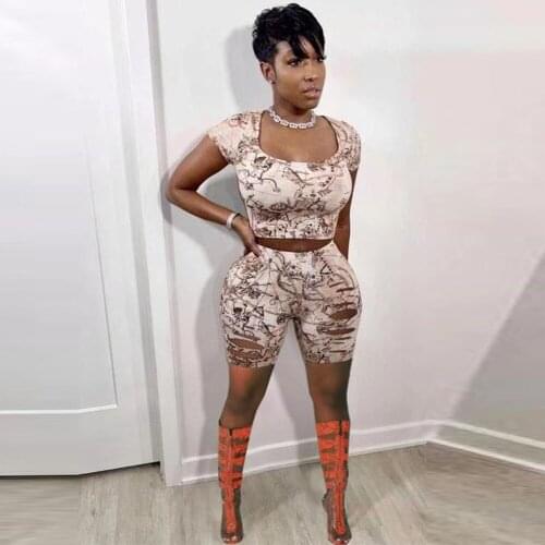 Aesthetic Print Fitness Two Piece Short Suit for Women Low Neck Short Sleeve Crop Top and Hollow Out Biker Short Co-ord Outfits