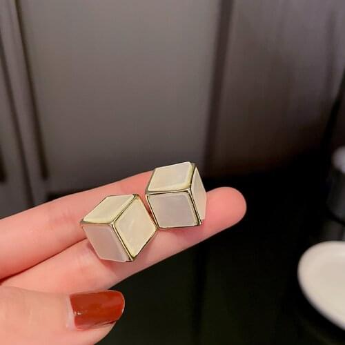 U-Magical Creative White Black Square Cube Stud Earrings for Women Statement Geometrical Metallic Earrings Jewelry Pendientes