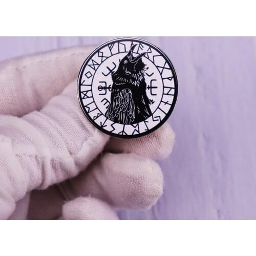 Viking Vegvisir Compass Crow Pin Badge