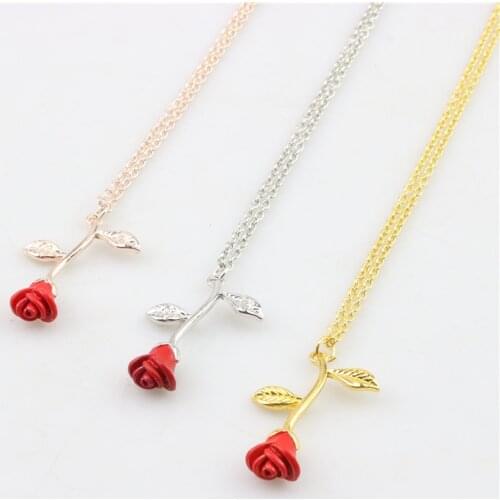 Delicate three-dimensional oil drop red rose tri-color pendant necklace to send his girlfriend Valentines Day gifts