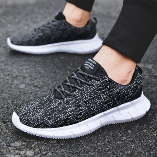 Men Women Running Shoes Hot Sale Couples Fashion Breathable Shock Absorption Sneakers Outdoor Sports Tennis Gym
