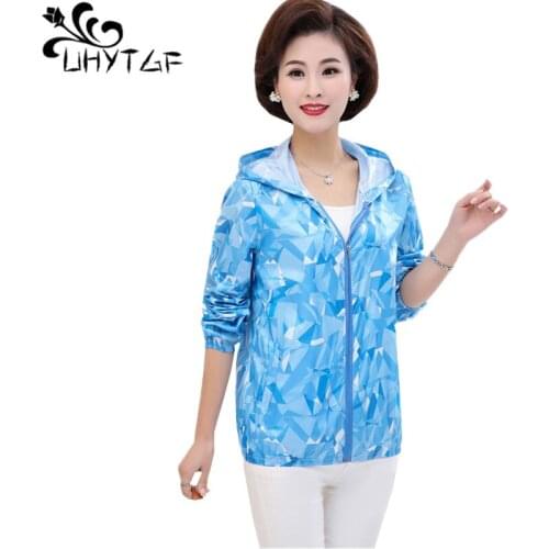 UHYTGF Fashion women thin sun protection clothing hooded printing breathable outdoor summer coat casual loose plus size top 1665