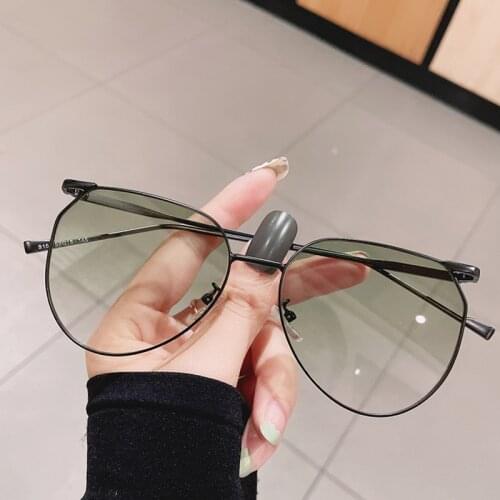 2021 New Fashion Irregular Gradient Green Sunglasses For Women Vintage Alloy Elegant Eyewear Female Sexy Shades Brown Black