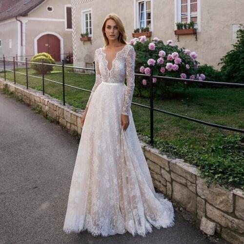 2020 Boho Wedding Dress Eleagnt Lace Bohemian Bride Dresses Long Sleeve V Neck A Line Bridal Gowns Vestidos De Noiva