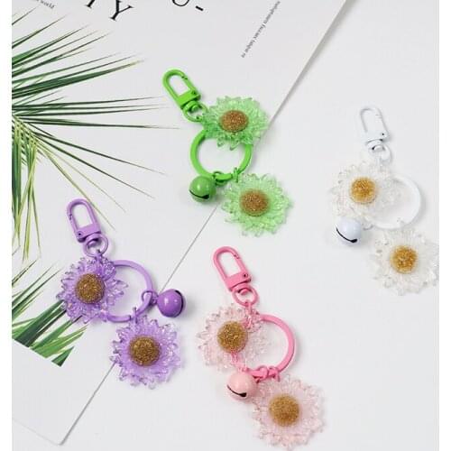 2021 Creative Daisy Flower Kawaii Cute Keychain For Women Key Chains Ring Car Bag Pendent Child Toy INS Kawaii Girl Gift D714