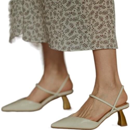 All leather electroplated curved heel 2020 spring and summer new high heel pointed ol commuter Baotou sandals