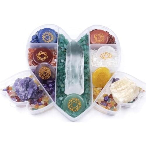M17D Crystal Stones Love Shape Natural Healing Gemstones Engraved Chakra Symbol Polished Stone Kit for Meditation Therapy